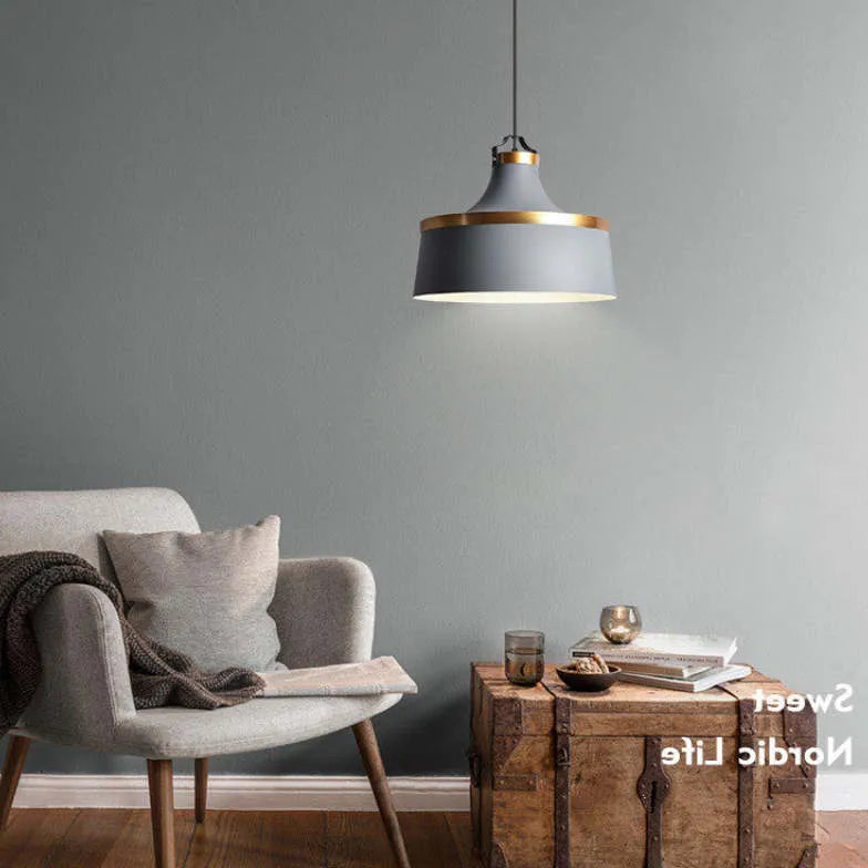 Bred Konformad Retro Matsal Taklampa Design